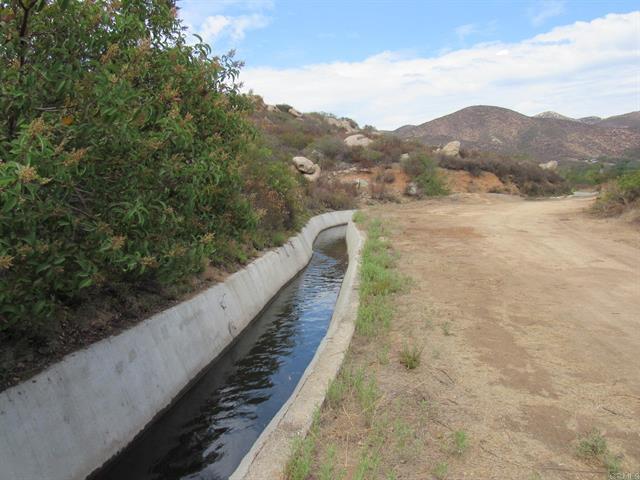 15.93 Acres Hwy 94