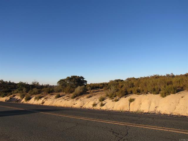 19.58 Acres Tierra del Sol and Hwy 94