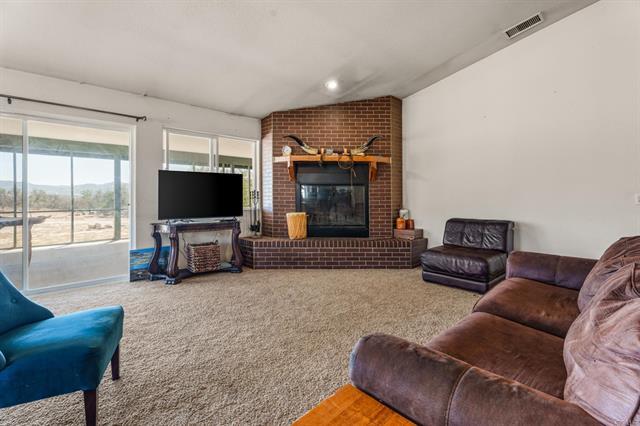 1825 La Posta Rd